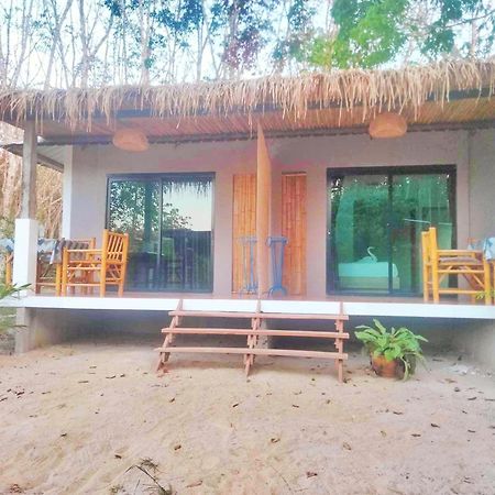 Phurin Thara Resort Koh Lanta Bagian luar foto