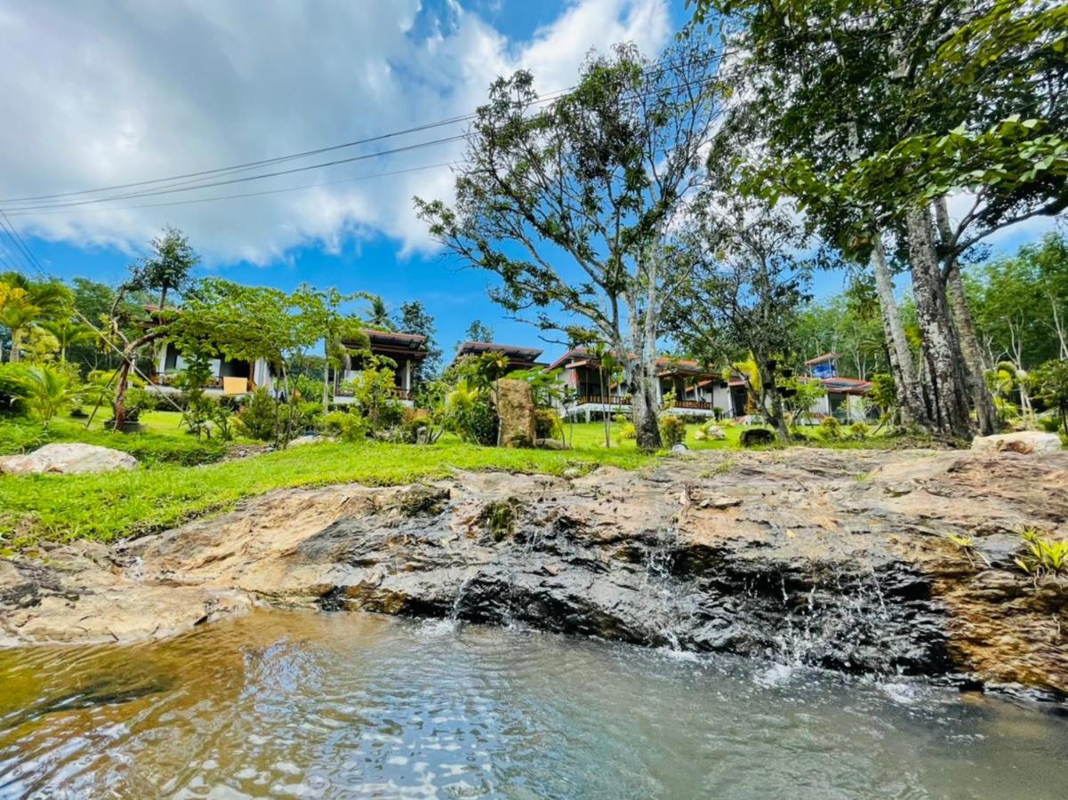 Phurin Thara Resort Koh Lanta Bagian luar foto