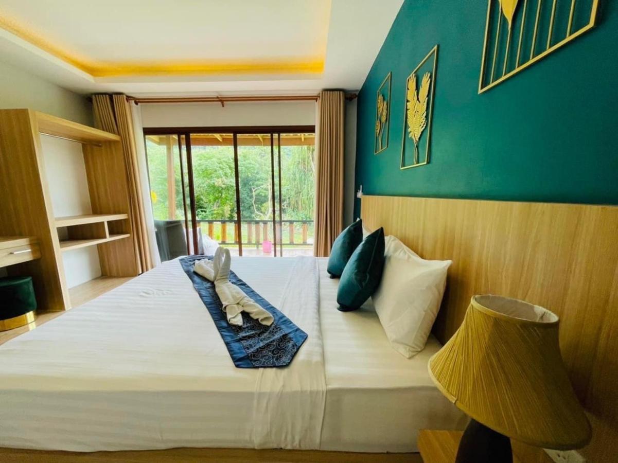Phurin Thara Resort Koh Lanta Bagian luar foto
